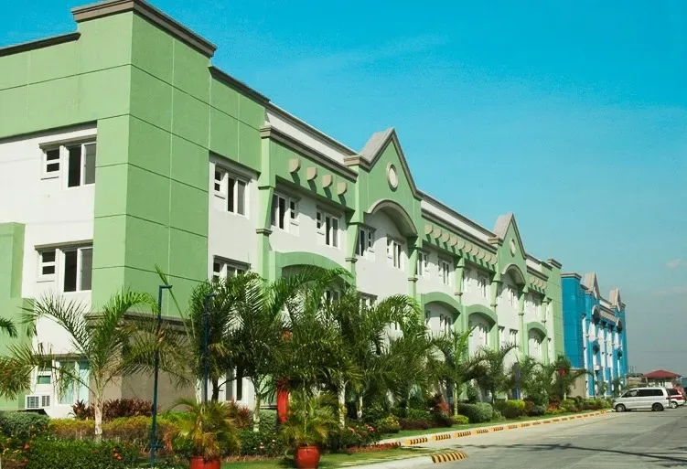 Rainbow Ridge Condominiums official project image