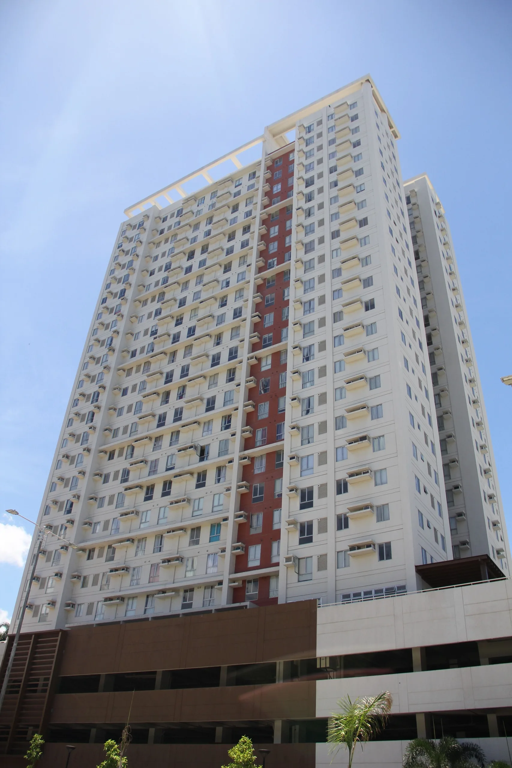 Exterior view of Avida Towers Cebu Tower 1 in Cebu I.T. Park