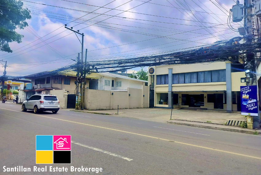 PRIME COMMERCIAL CORNER LOT FOR SALE IN SALINAS DRIVE LAHUG CEBU CITY