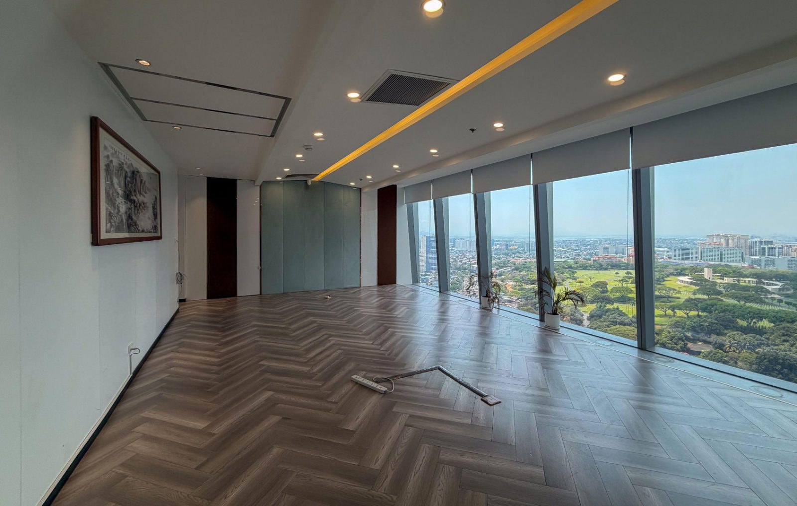 Prime Office Space for Lease in BGC with Improvements and 24/7 Accessibility
