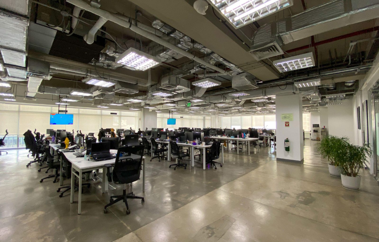 Ready to Move- In Fully- Furnished and Fully- Fitted Office Space for Lease in BGC with 24 Hour Operations Capability