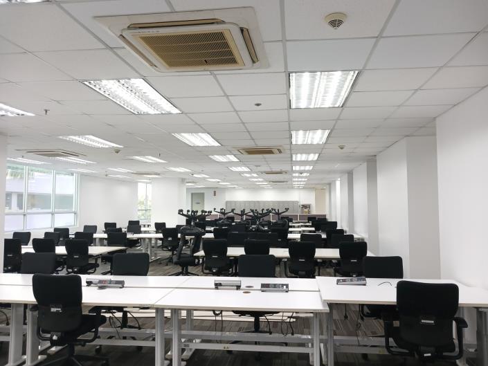 Very Affordable Fully- Furnished with BPO Set- Up Office Space for Lease in Taguig with 200 Production Seats