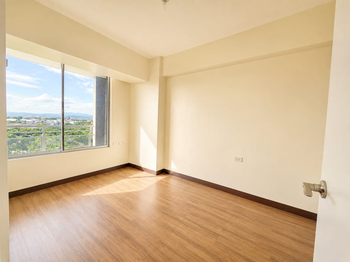 FOR SALE PASALO Alder Residences Acacia Estates Taguig Brand New 2 Bedroom with Parking Ready for Occupancy Near BGC Market Market McKinley Hill