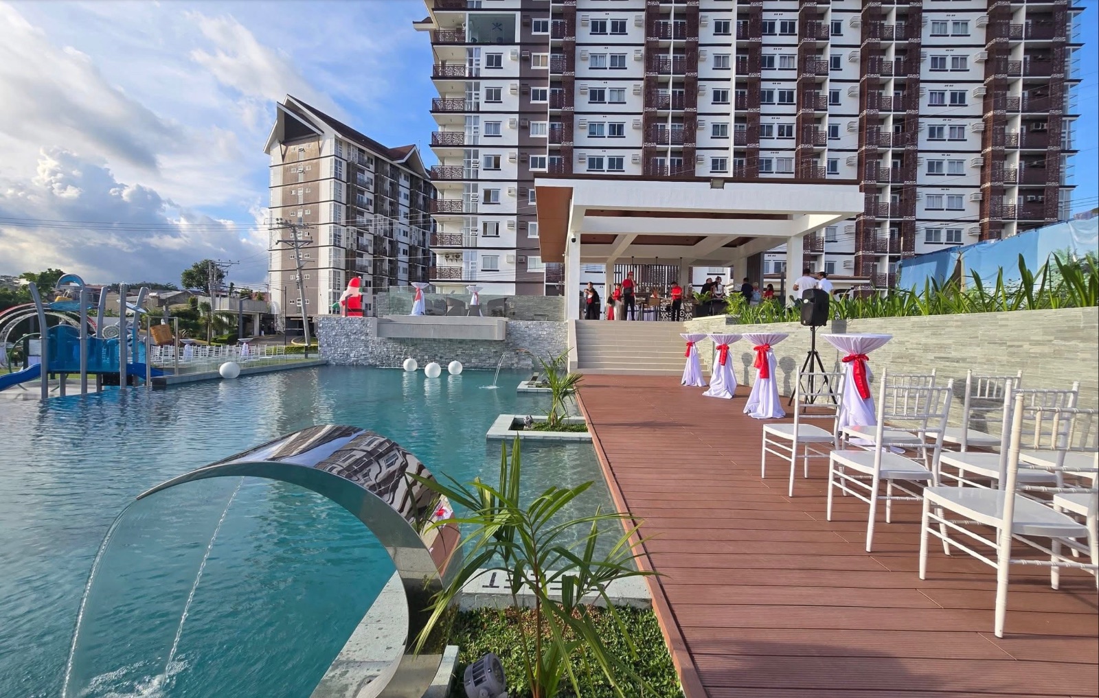 UNITS ANTARA TOWER 3 FOR SALE WITH 9-HOLE MINI GOLF COURSE AT ARTARA RESIDENCES TALISAY CITY