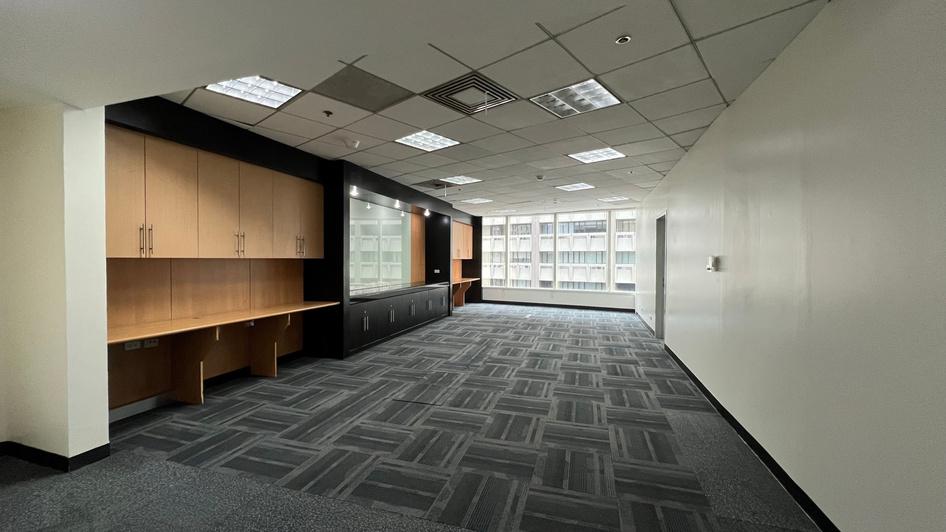 Prime Semi- Fitted Whole Floor Office Space for Lease in Makati with PEZA Accreditation