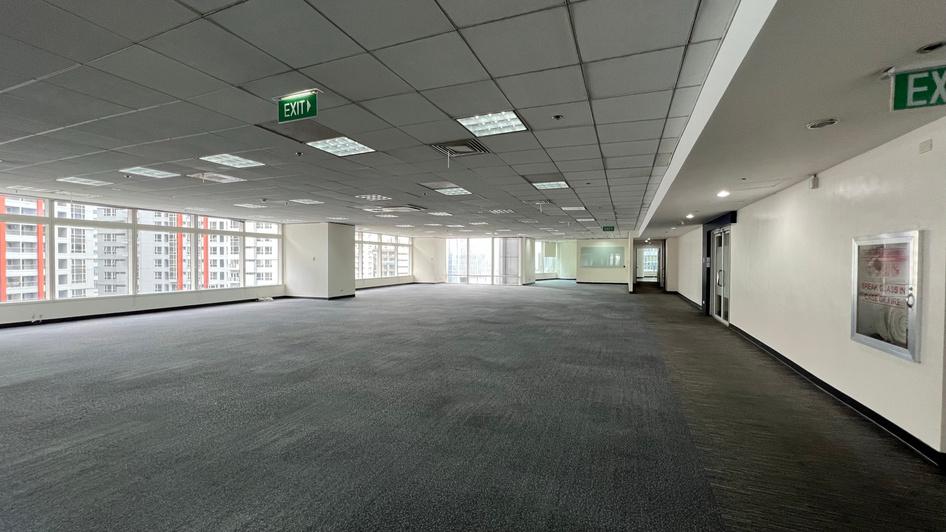 Prime Semi- Fitted Whole Floor Office Space for Lease in Makati with PEZA Accreditation