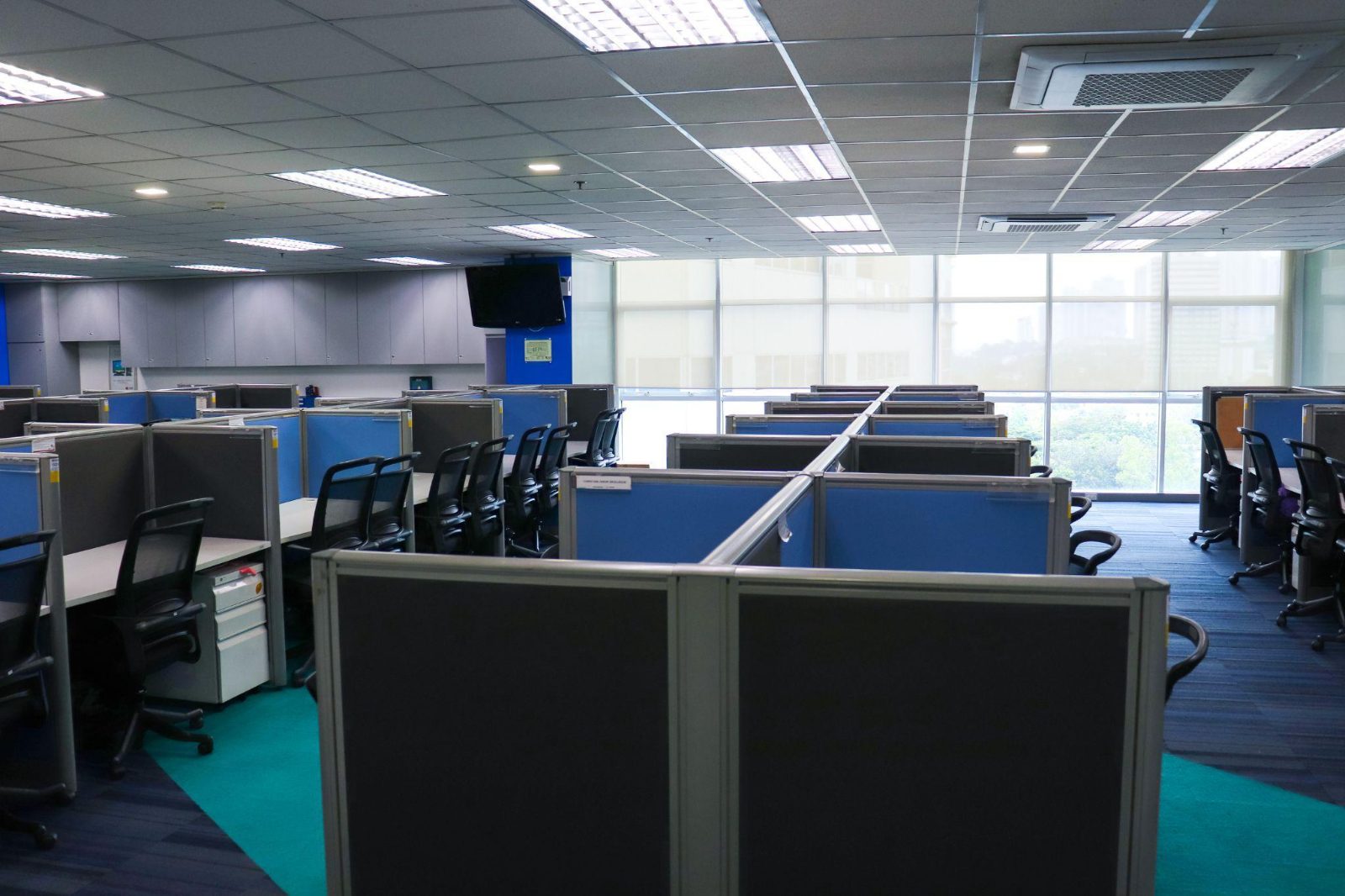 Ready for Occupancy Fully- Fitted Office Space for Lease in Pasig City with BPO 24/7 Capability That Can Hold a Large Team