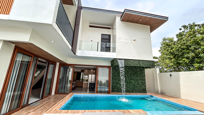 4 Storey Modern House and Lot w/ Swimming Pool in Vista Grande Talisay City Cebu