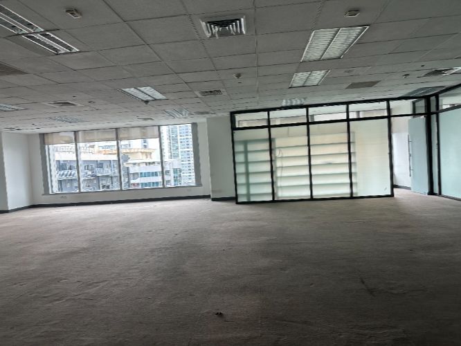 Makati Affordable and Very Accessible Grade A Office Space for Lease with Meeting Rooms, Office Rooms and Pantry in Ayala Avenue