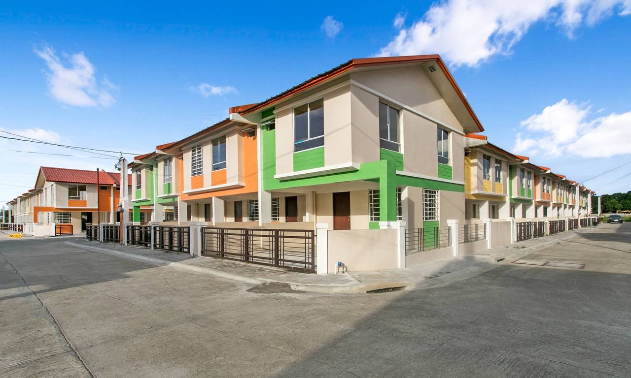 3BR near Imus Open Canal Daang Hari Extension