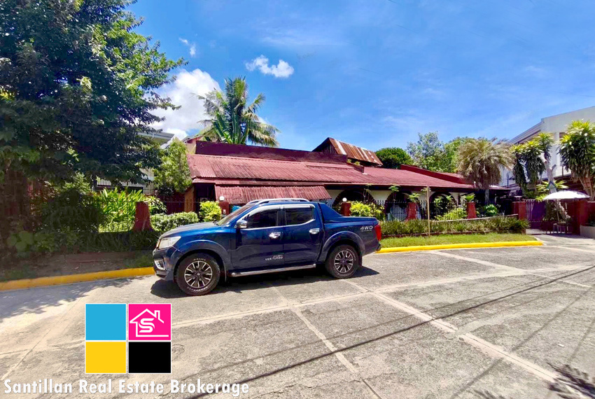 Bungalow House and lot for Sale in Banilad Cebu City