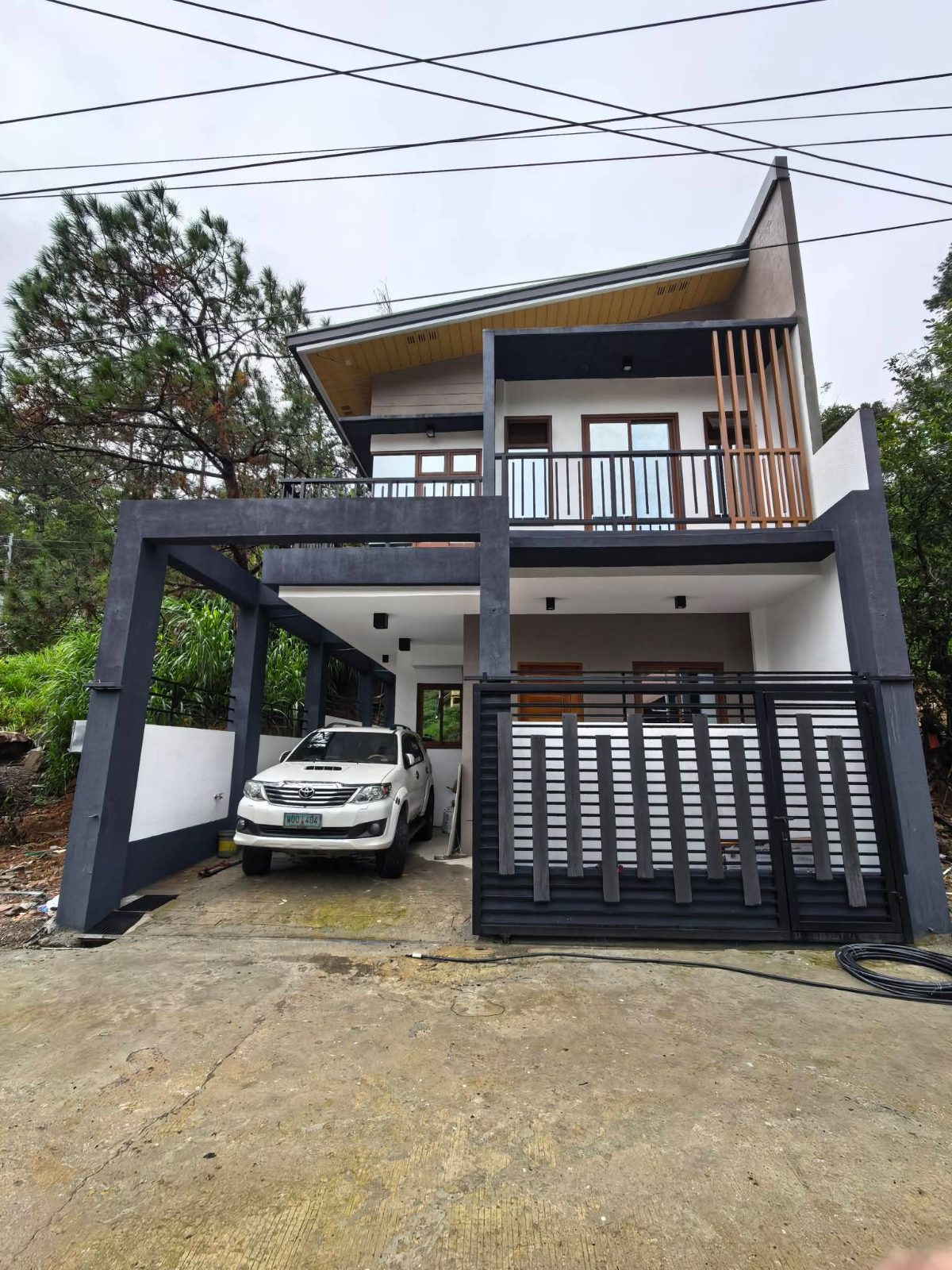 2 Storeys 4 Bedrooms Brand New House and Lot in Green Valley, Baguio City