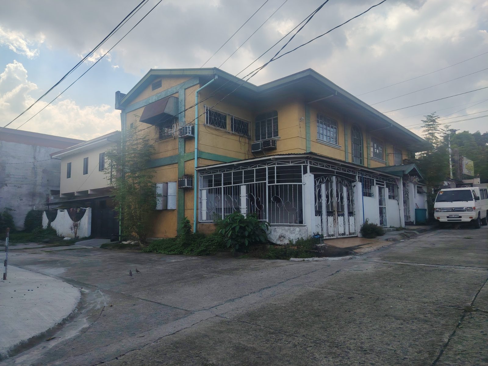 Rush Sale Commercial Property along Congressional Avenue Extension, Culiat, Quezon City