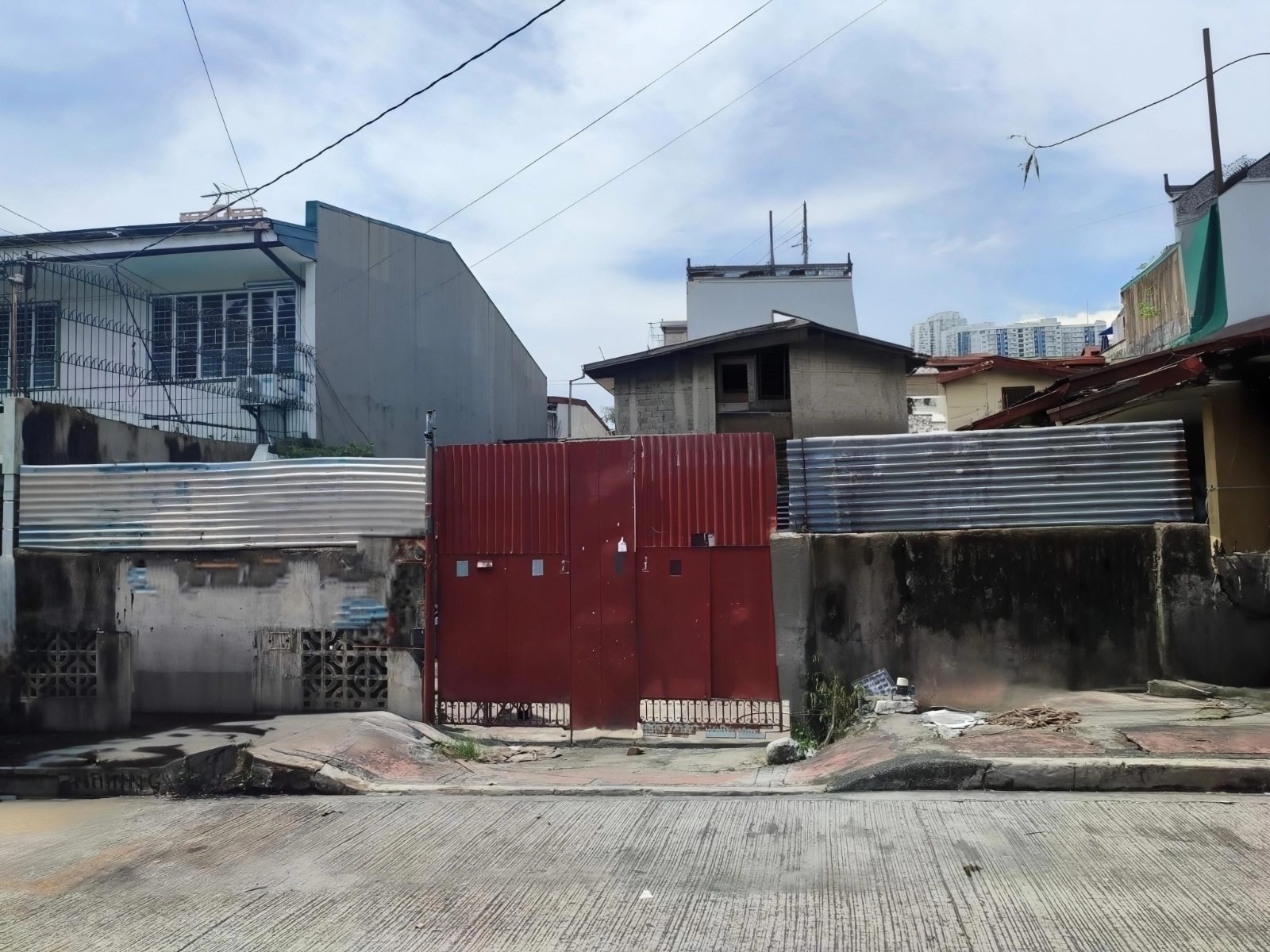 200 sqm Prime Mixed-use Residential Lot for Sale in Project 7, Quezon City