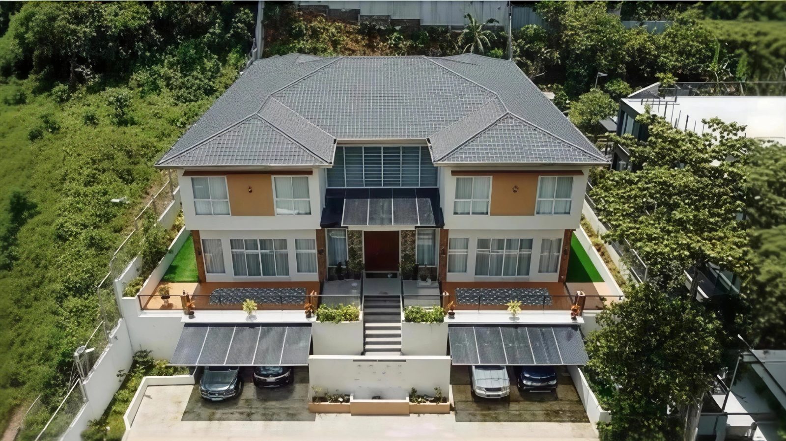 Beautiful 3 storey 8BR House for Sale with Overlooking view in Valley Golf County Club Subd, Antipolo City