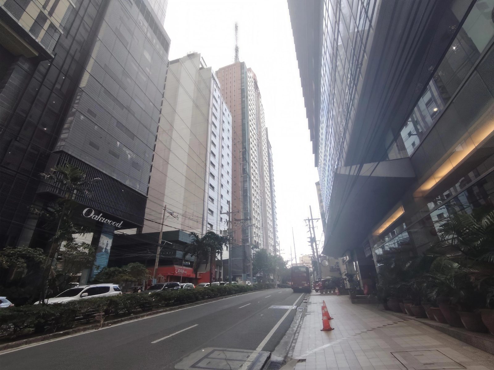 21 storey Modern Designed 4-Star Hotel for Sale in Brgy. Poblacion, Makati City near Makati CBD