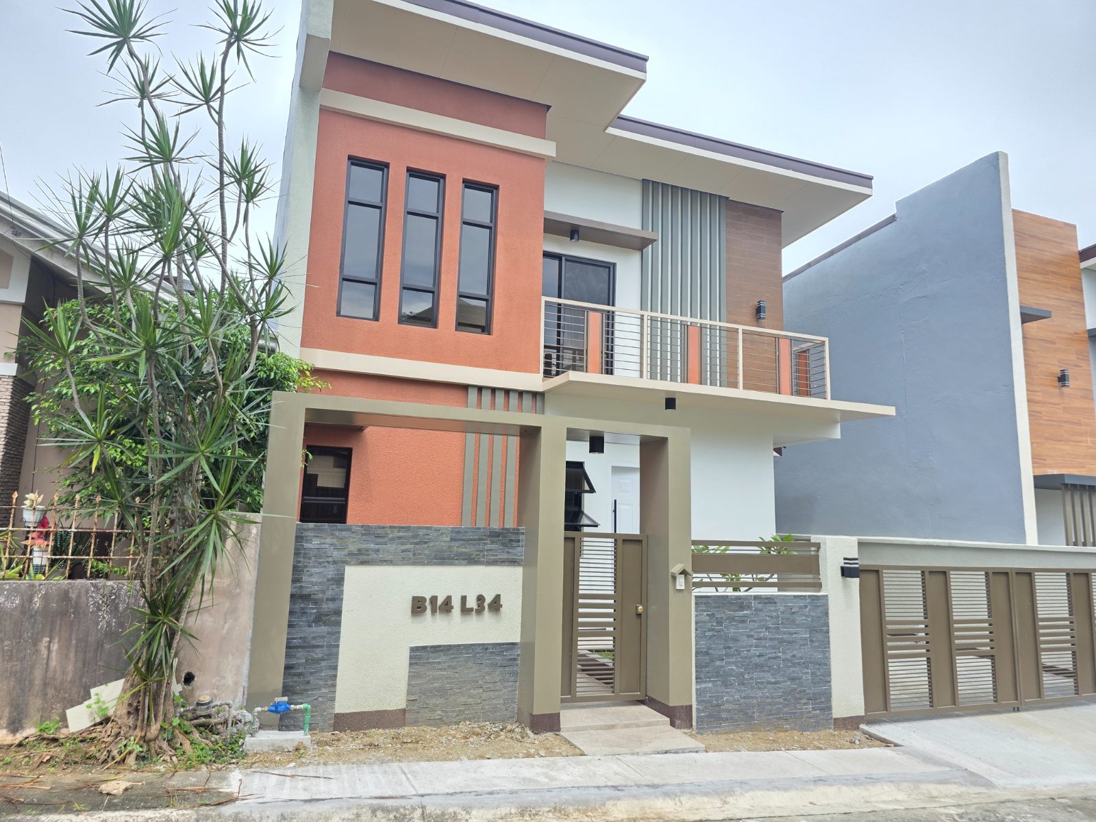 AMETHYST MODEL - METROGATE DASMARINAS CAVITE Prime Location near SM Dasma & Robinsons Pala-Pala!