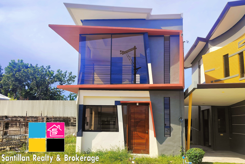FOR SALE SINGLE ATTACHED HOUSE WITH PARKING IN LILOAN CEBU