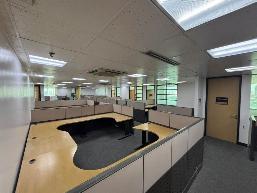 Very Accessible Semi- Furnished Office Space for Lease in Ortigas Center Beside Robinsons Mall with 24/7 Operations Capability
