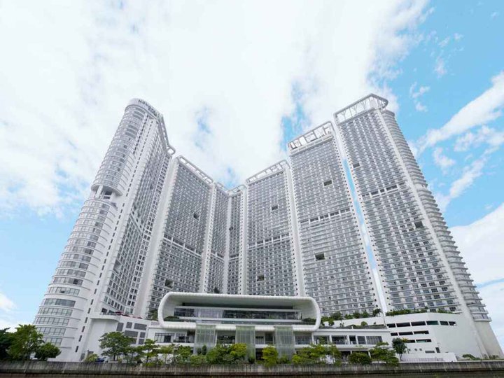 Pre-Owned 25.00 sqm 1-bedroom Residential Condo For Sale in Mandaluyong